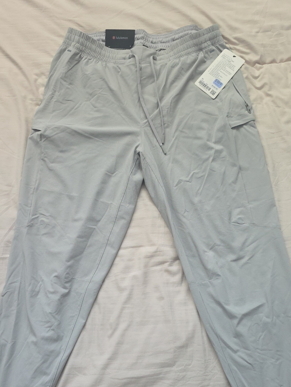 lululemon License To Train Cargo Light Gray Athletic Joggers